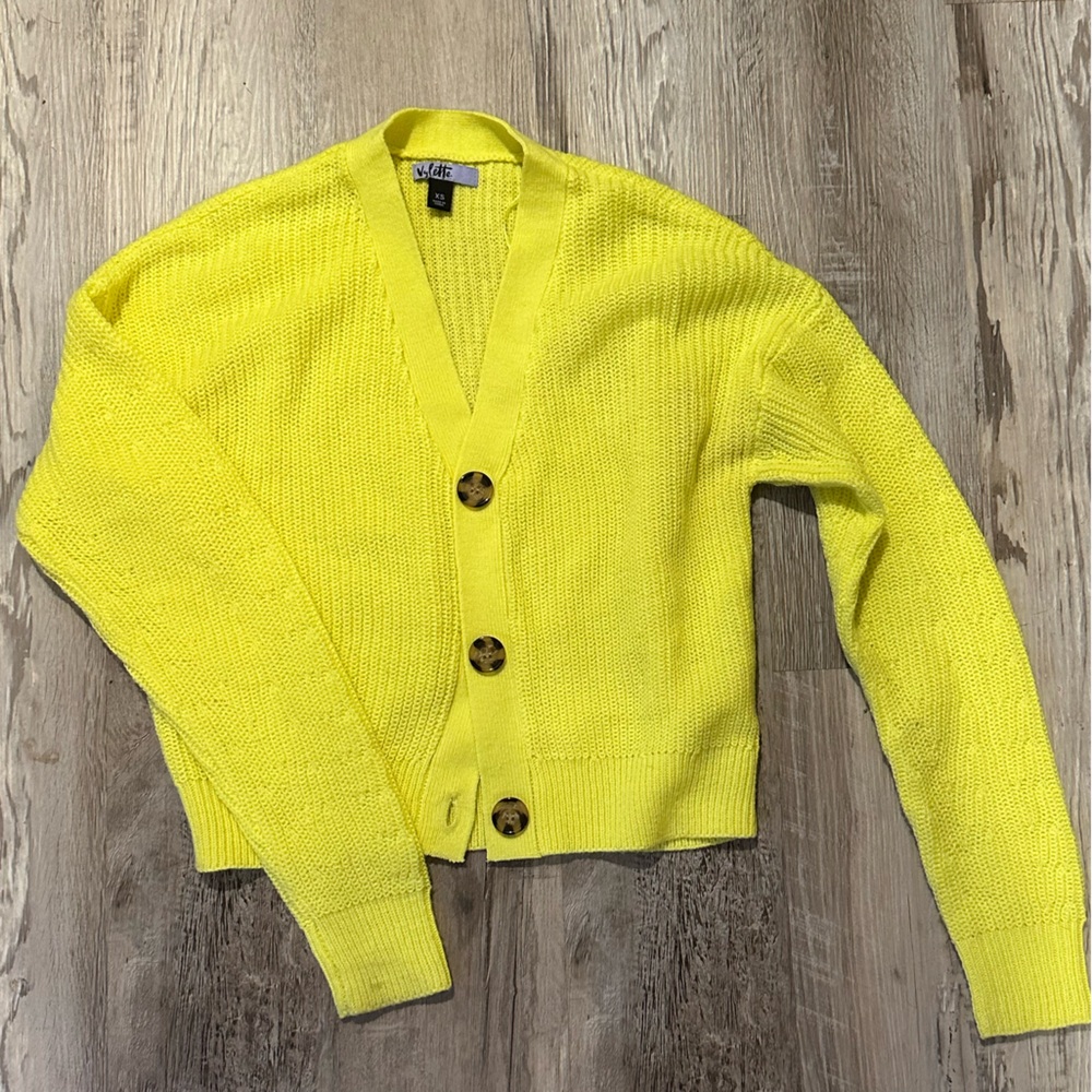 Cropped cardigan
